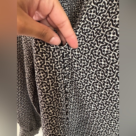 BISHOP + YOUNG ana covered button blouse in chocolate pascal print medium - Picture 3 of 10